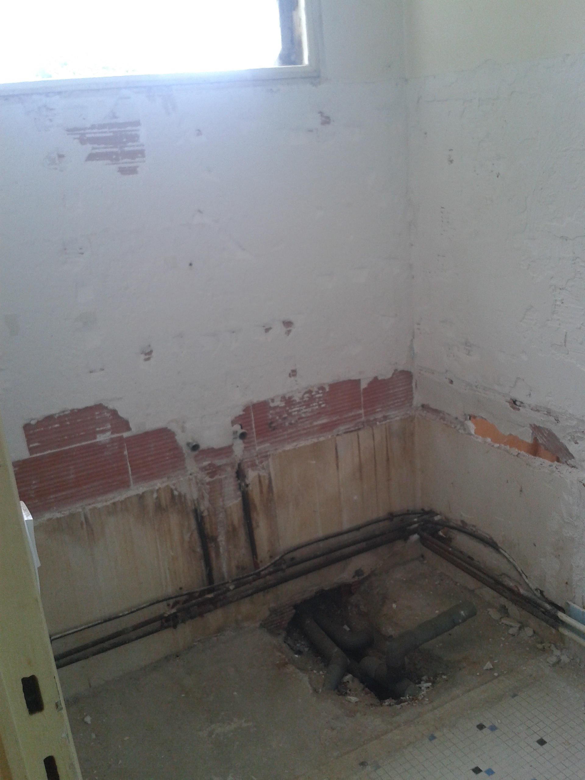 Salle de bains avant rénovation